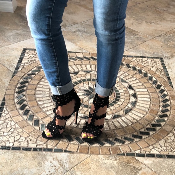 Alaia Chamois Cutout Black Sandals Size 6 - Picture 6 of 8
